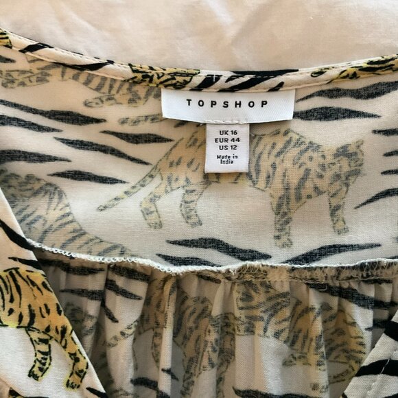 Jungle prints bundle 2 blouses!! - Picture 2 of 7